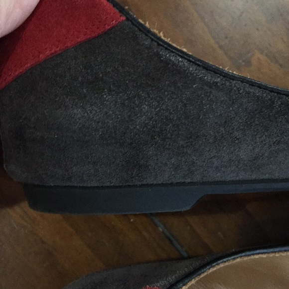 Voile Blanche suede flats (sz 38) - Picture 8 of 9